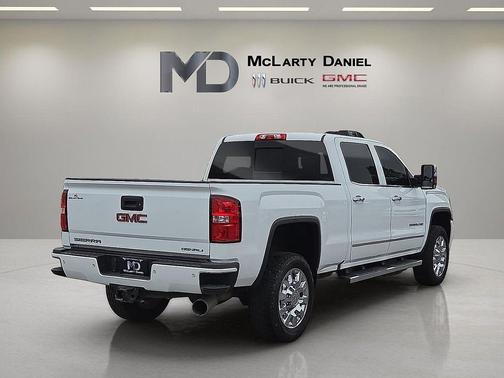 Summit White 2019 GMC Sierra 2500 Denali