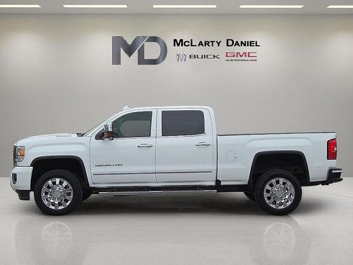 Summit White 2019 GMC Sierra 2500 Denali