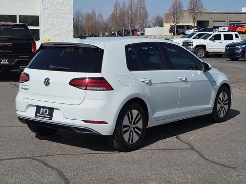 2018 Volkswagen e-Golf SEL Premium