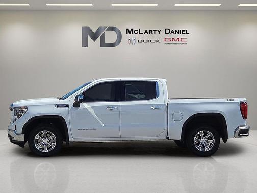 Summit White 2024 GMC Sierra 1500 SLT
