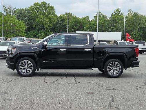 Onyx Black 2023 GMC Sierra 1500 Denali