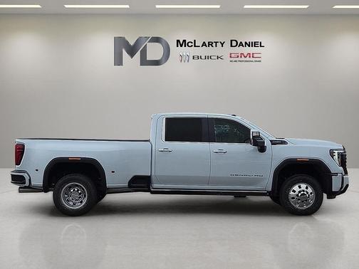 2026 GMC Sierra 3500 Denali