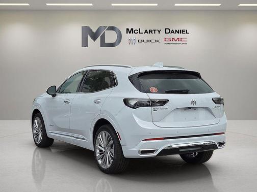 Iridescent White Tricoat 2026 Buick Envision Avenir AWD