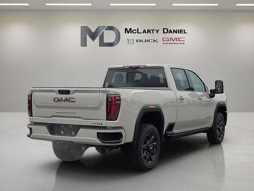 2026 GMC Sierra 3500 AT4