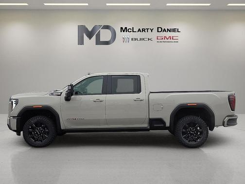 2026 GMC Sierra 3500 AT4