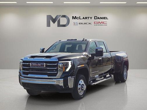 2026 GMC Sierra 3500 SLT