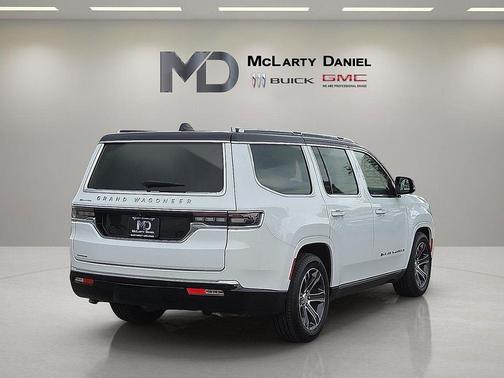 Bright White Clearcoat 2023 Jeep Grand Wagoneer 4x4