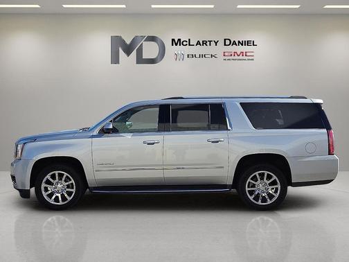 2017 GMC Yukon XL Denali