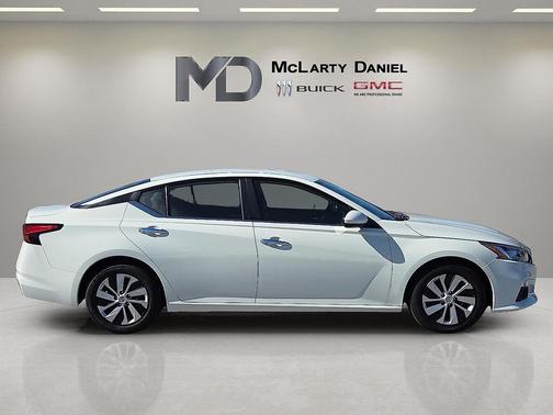 2020 Nissan Altima S FWD