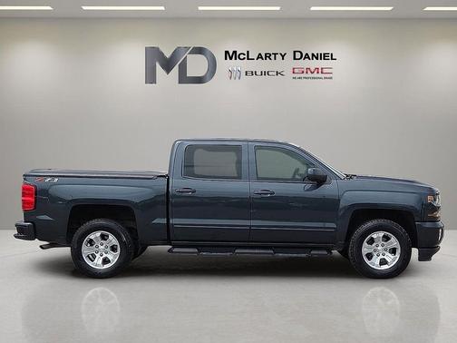 Graphite Metallic 2018 Chevrolet Silverado 1500 2LT