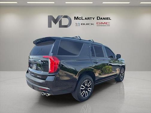 2023 GMC Yukon 4WD AT4