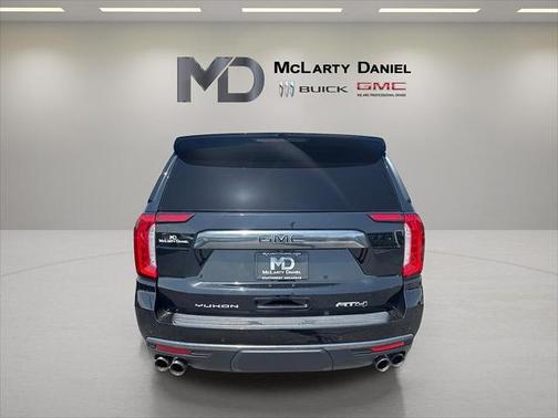 2023 GMC Yukon 4WD AT4