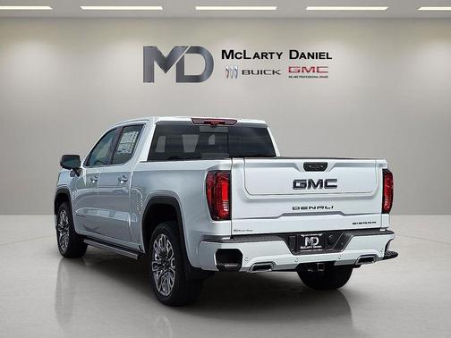 Glacier White Tricoat 2026 GMC Sierra 1500 Denali Ultimate