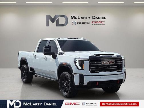 Summit White 2025 GMC Sierra 2500 AT4