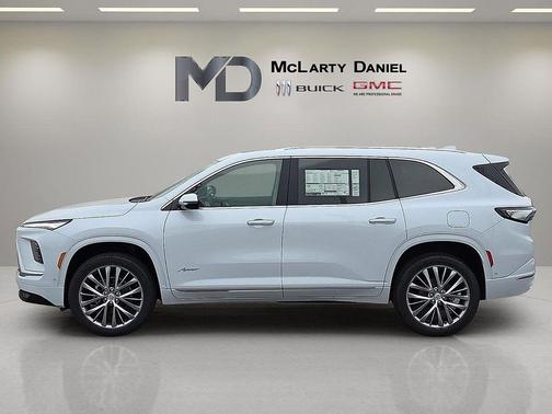 iridescent white tricoat 2026 Buick Enclave Avenir FWD