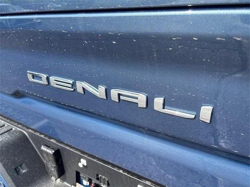 2025 GMC Sierra 2500 Denali
