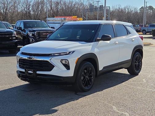 2025 Chevrolet Trailblazer LS