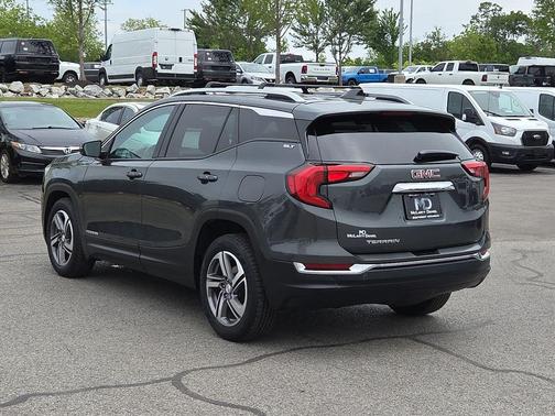 Graphite Gray Metallic 2020 GMC Terrain SLT