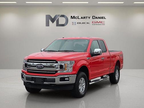 RACE RED 2018 Ford F-150 XLT