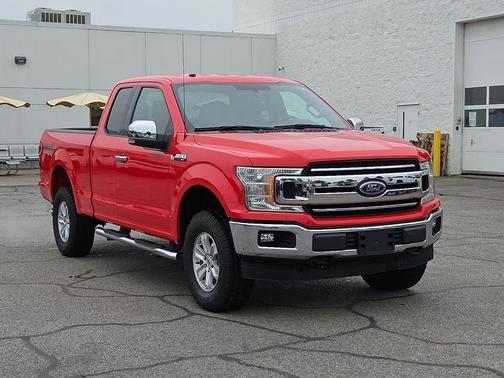 RACE RED 2018 Ford F-150 XLT