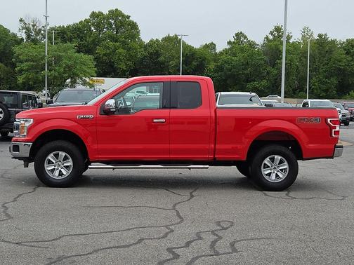 RACE RED 2018 Ford F-150 XLT