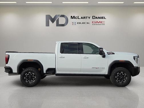 2026 GMC Sierra 2500 AT4X