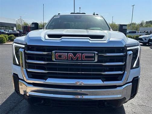 2025 GMC Sierra 2500 SLE