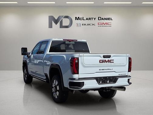 2026 GMC Sierra 3500 Denali