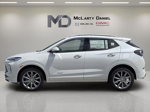 White Frost Tricoat 2026 Buick Encore GX Avenir