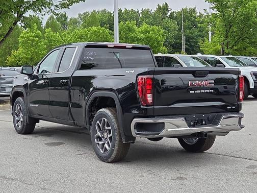 Onyx Black 2026 GMC Sierra 1500 SLE