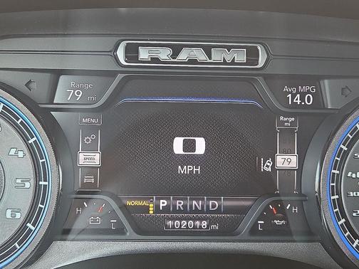 Diamond Black Crystal Pearlcoat 2019 RAM 1500 Limited