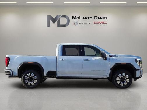 2026 GMC Sierra 3500 Denali