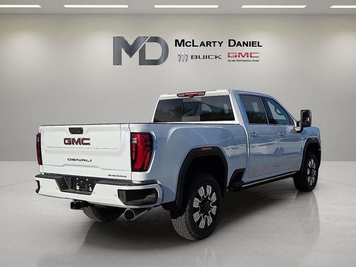 2026 GMC Sierra 3500 Denali