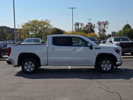 2026 GMC Sierra 1500 SLE