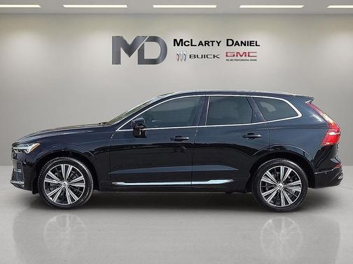 2022 Volvo XC60 B6 Inscription