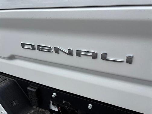 2025 GMC Sierra 2500 Denali Ultimate