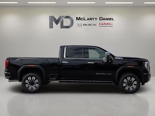 2026 GMC Sierra 3500 Denali