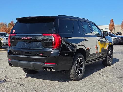 2026 GMC Yukon 4WD AT4