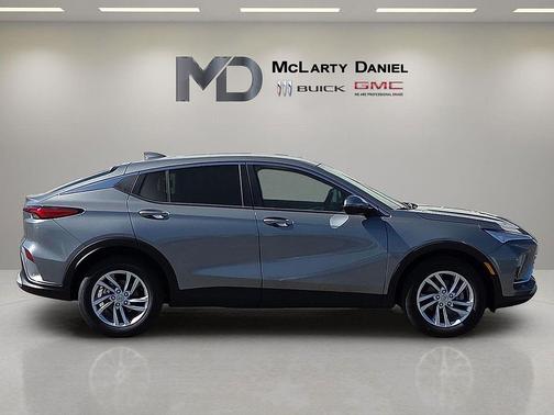 Moonstone Gray Metallic 2026 Buick Envista Preferred FWD