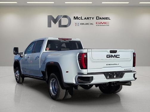 2026 GMC Sierra 3500 Denali