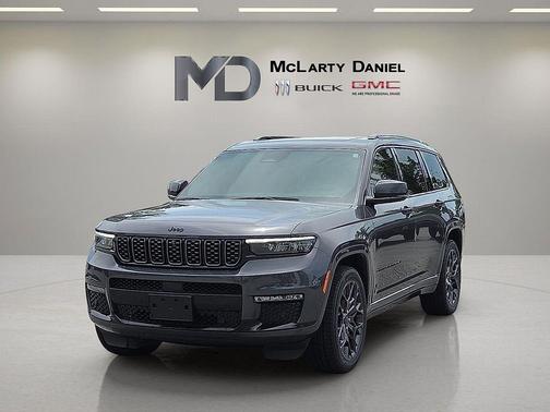 Baltic Gray Metallic Clearcoat 2024 Jeep Grand Cherokee L Summit