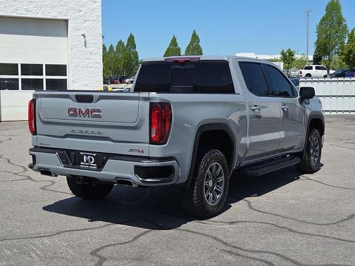 Thunderstorm Gray 2024 GMC Sierra 1500 AT4