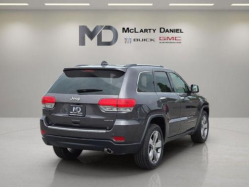 Granite Crystal Metallic Clearcoat 2015 Jeep Grand Cherokee Limited