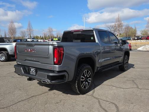 2022 GMC Sierra 1500 AT4