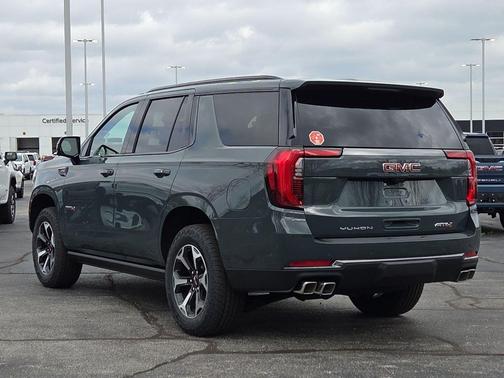 2026 GMC Yukon 4WD AT4