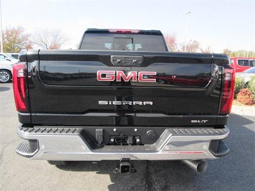 2025 GMC Sierra 2500 SLT