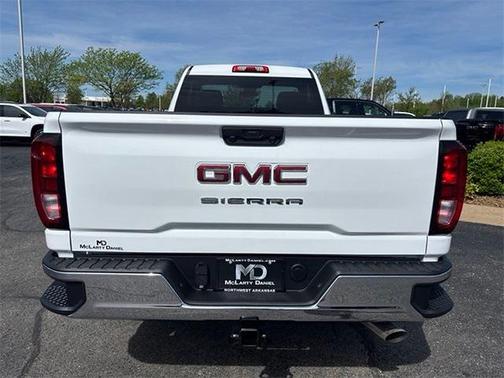 2025 GMC Sierra 2500 Base