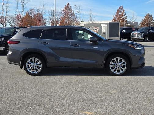 2021 Toyota Highlander Hybrid Limited