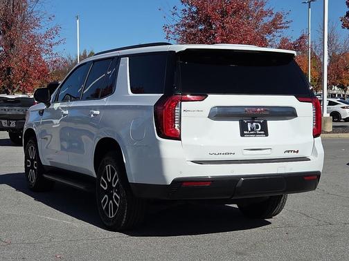 2023 GMC Yukon 4WD AT4
