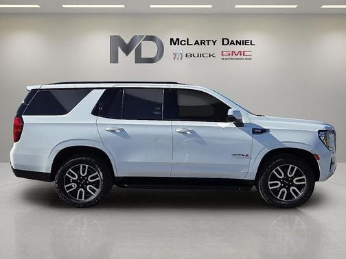 2023 GMC Yukon 4WD AT4